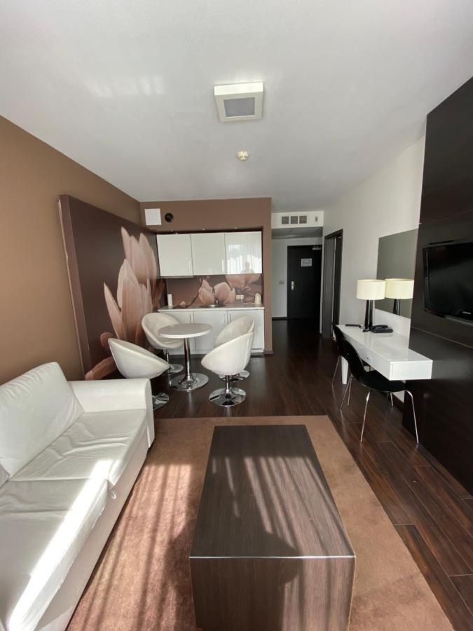 Apartament Prywatny Salon Z Aneksem Kuchennym I Sypialnia W Hotelu Diva Kołobrzeg Buitenkant foto