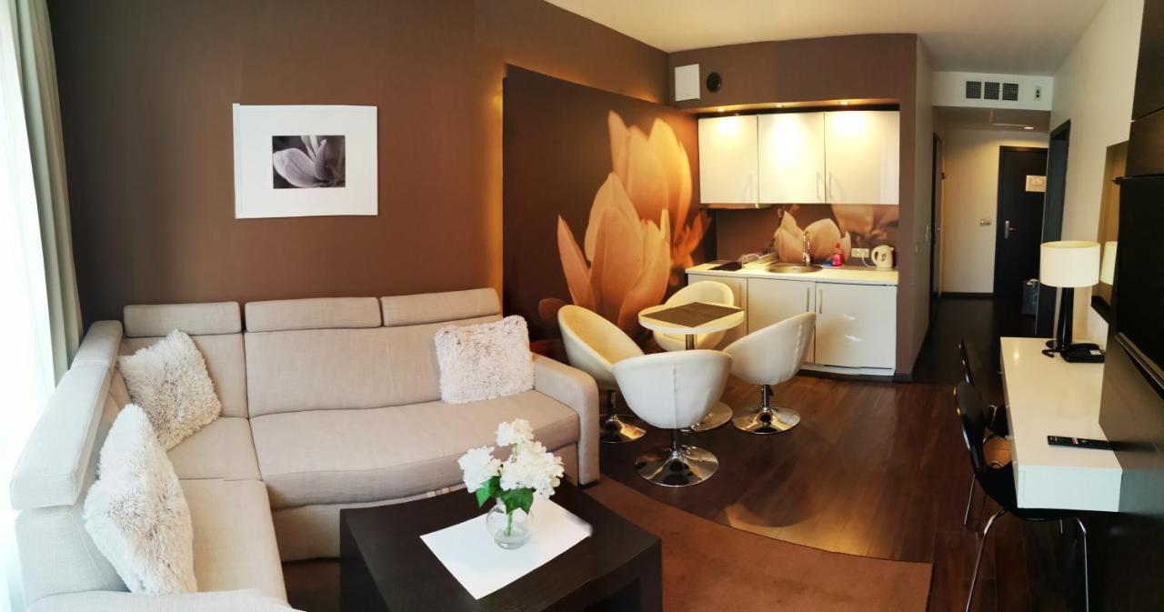 Apartament Prywatny Salon Z Aneksem Kuchennym I Sypialnia W Hotelu Diva Kołobrzeg Buitenkant foto